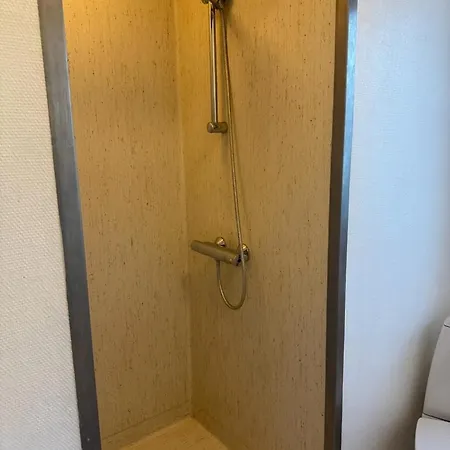 Hotel Sleepin *